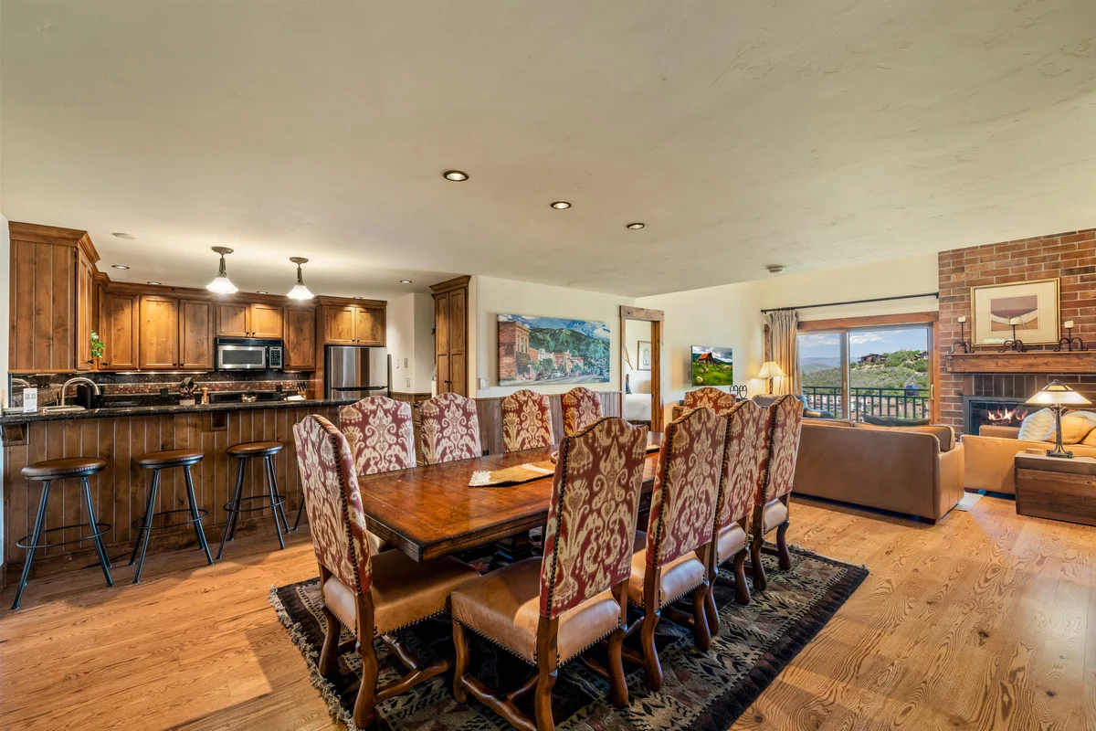 Bear Claw 614 property photo 5