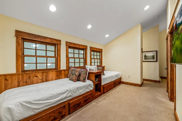 Bedroom 3 image 1