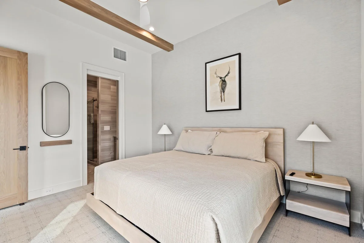 Bedroom 3 image 1
