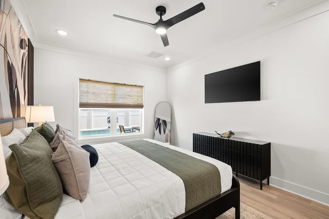 Bedroom 3 image 1