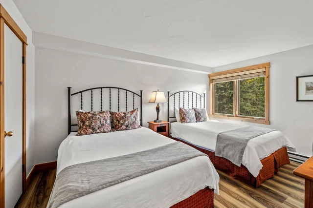 Guest Bedroom image 1