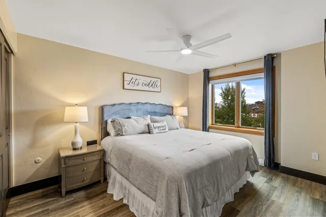 Guest Bedroom image 1