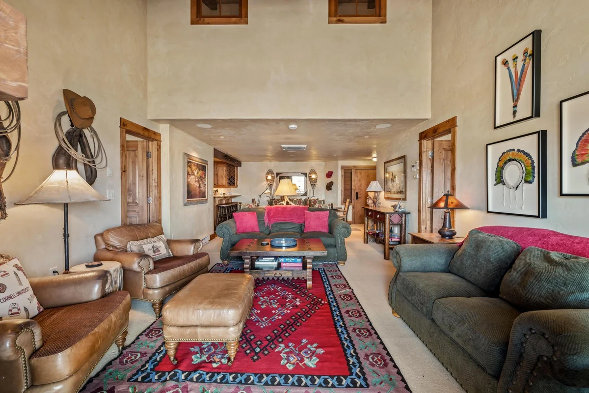 Bear Claw 616 property photo 3