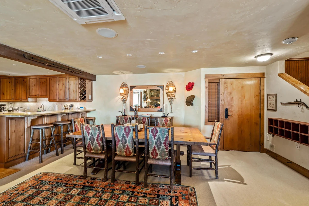 Bear Claw 616 property photo 5