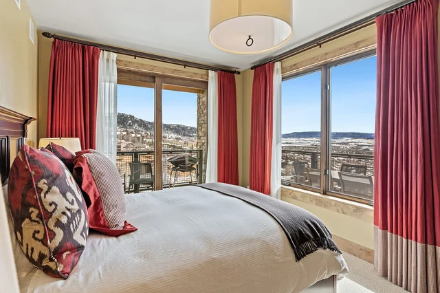 Guest Bedroom image 1