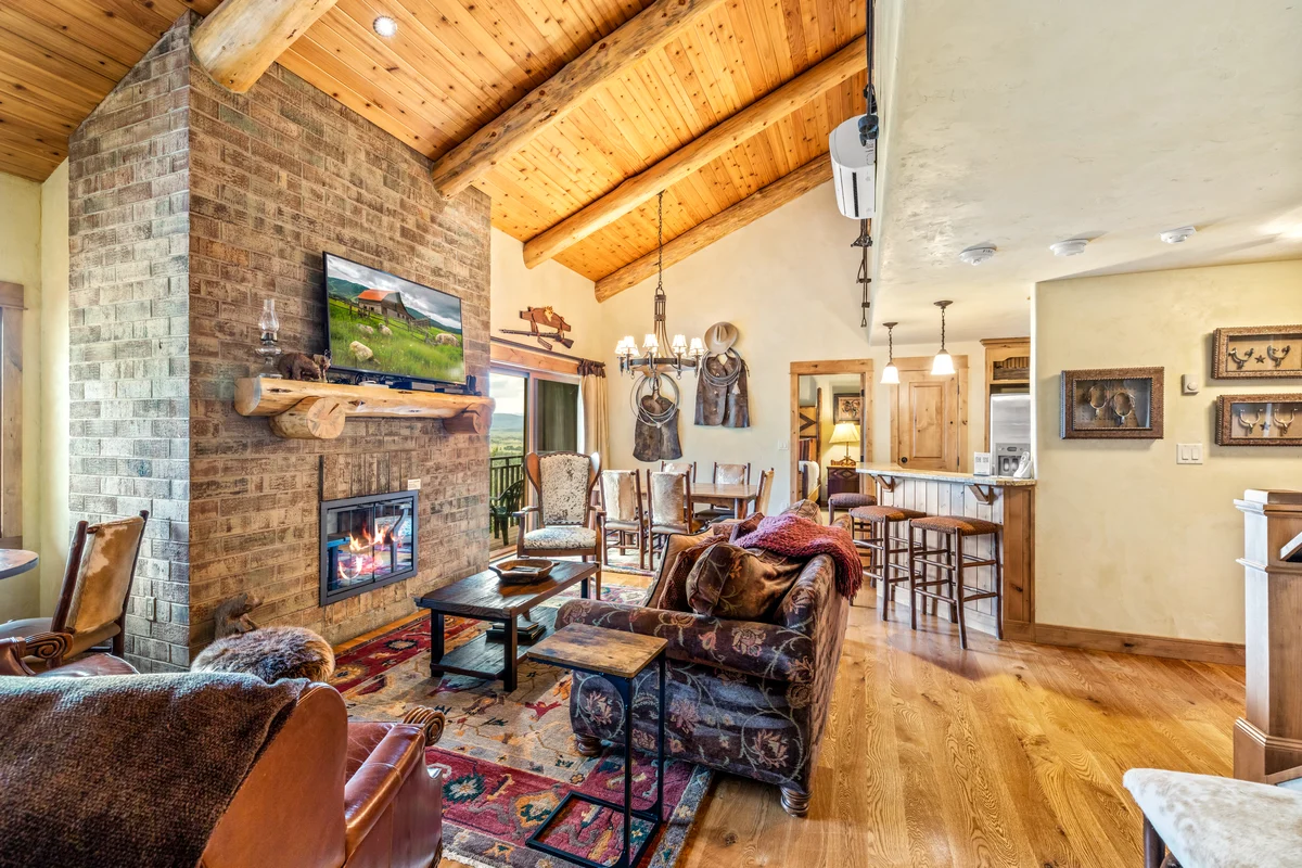 Bear Claw 613 property photo 3
