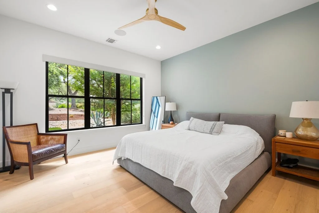 Bedroom 1 image 1