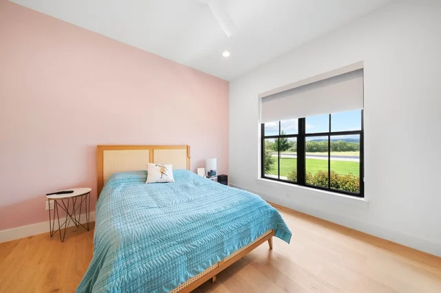 Bedroom 3 image 1