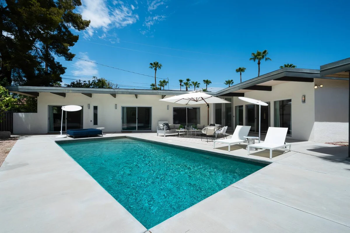 The ACE, Mid Century, Pool, near downtown PS property photo 2