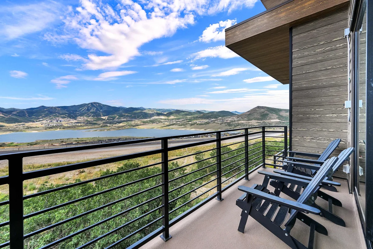 Lake & Mountain View Home, Private Hot Tub, Pet-Friendly property photo 4