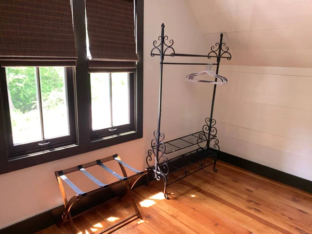 Bedroom 2 image 1