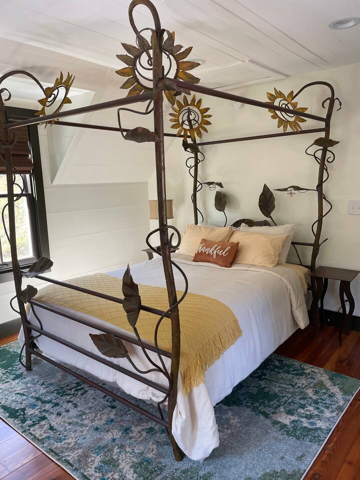 Bedroom 3 image 1