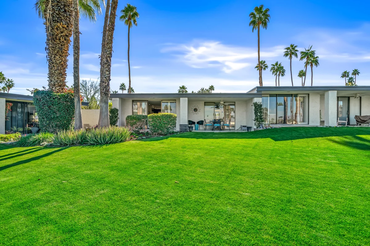 Desert Elegance Off El Paseo property photo 5
