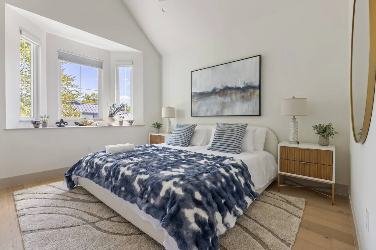 Bedroom 1 image 1