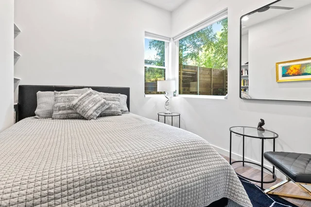Bedroom 3 image 1