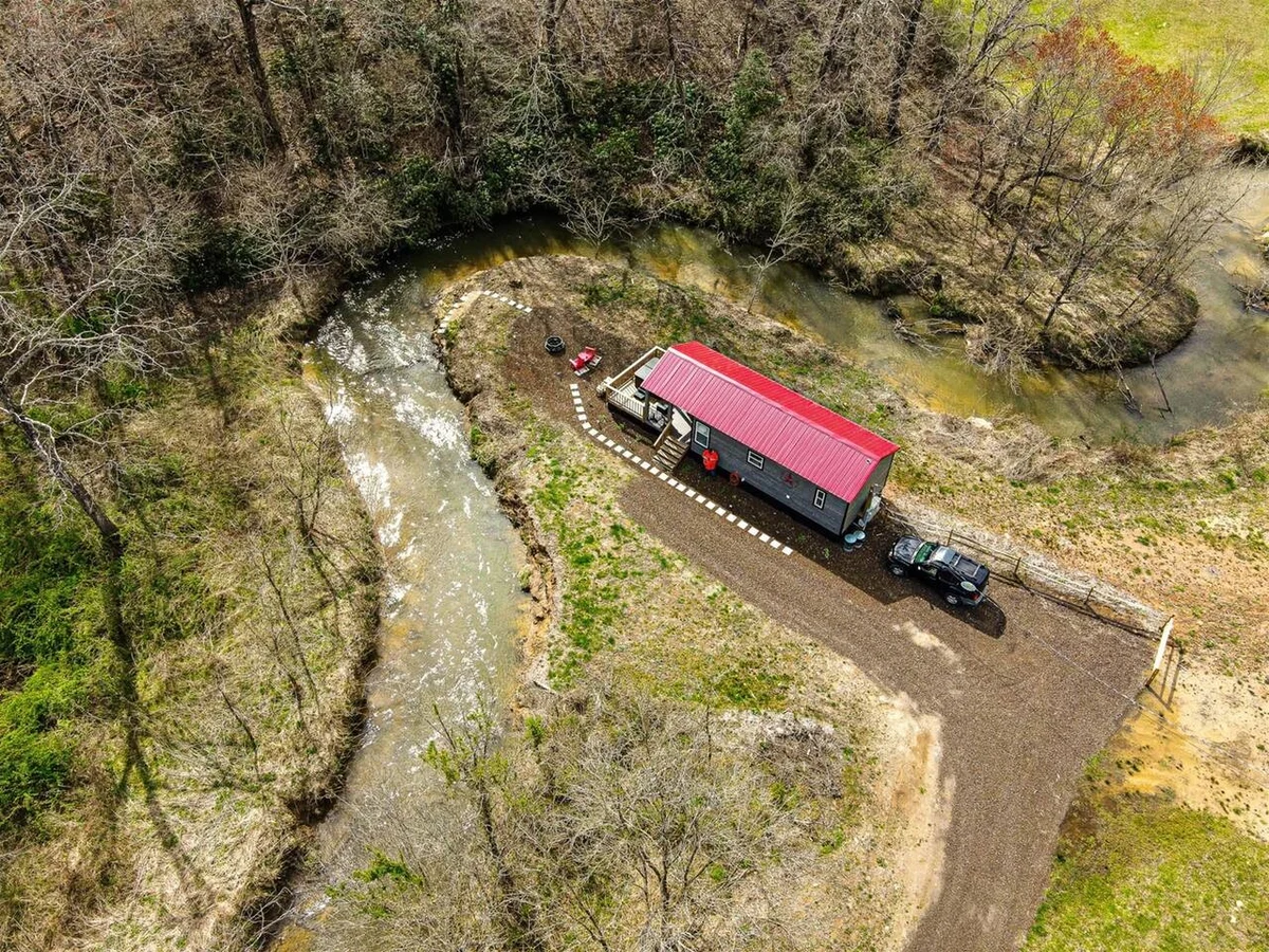 Caney Creek Cabin -Luxury Creekfront Tiny Cabin - Hot Tub -Dog Friendly property photo 5