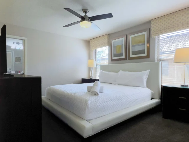 Bedroom 3 image 1