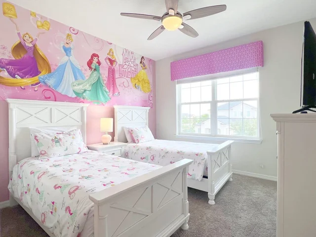 Bedroom 7 image 1