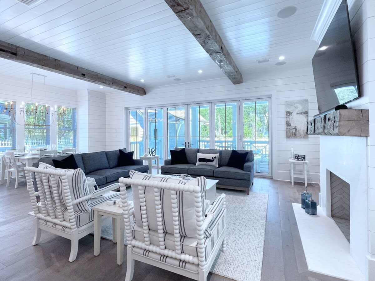 Home in Seacrest property photo 4