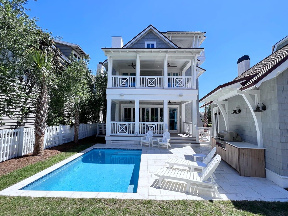 Home in Seacrest property photo 2