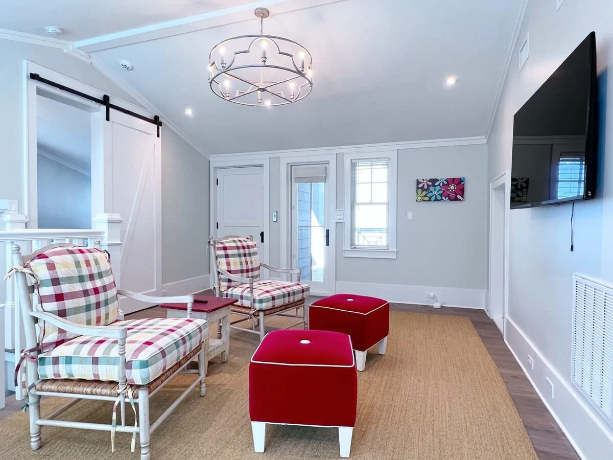 Living Room image 1