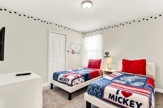 Bedroom 3 image 1