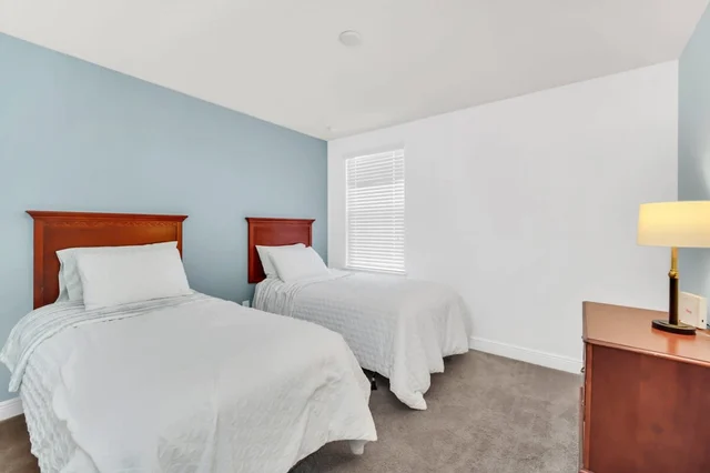 Bedroom 1 image 1