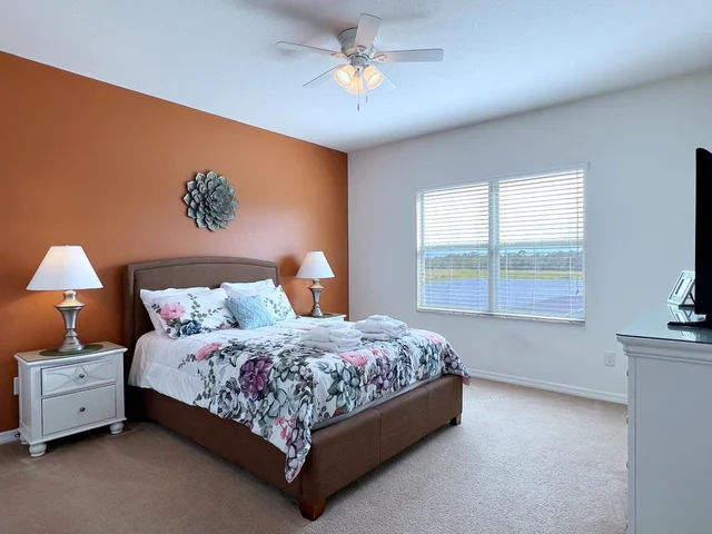 Bedroom 1 image 1