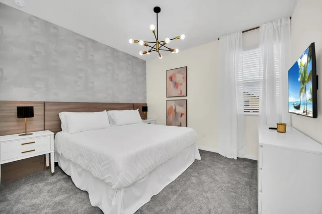 Bedroom 3 image 1