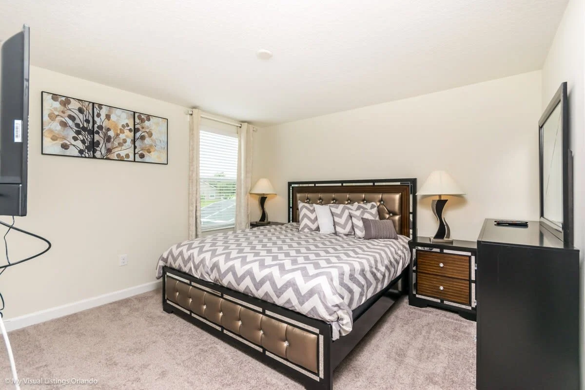Bedroom 3 image 1