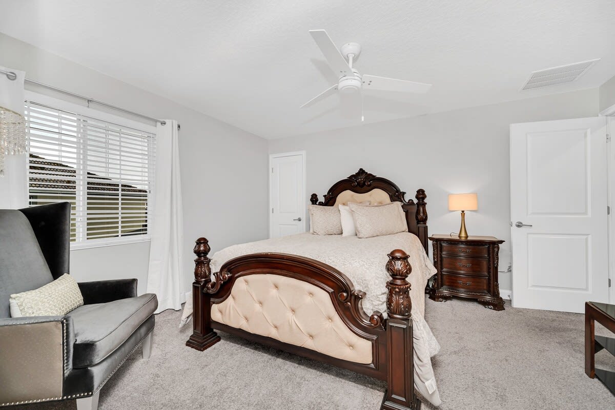 Bedroom 4 image 1