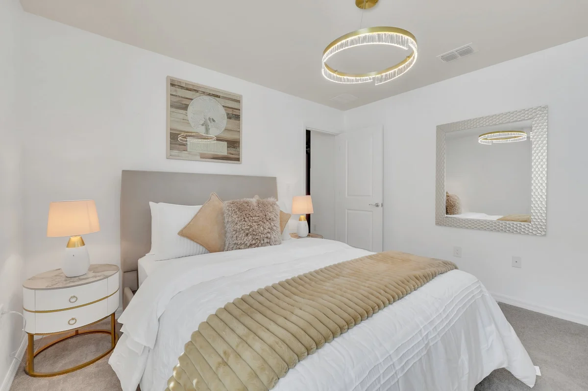 Bedroom 1 image 1