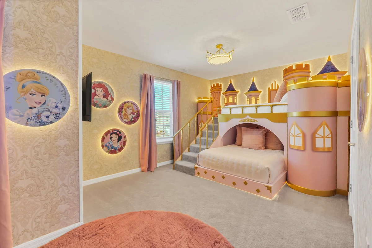Bedroom 5 image 1