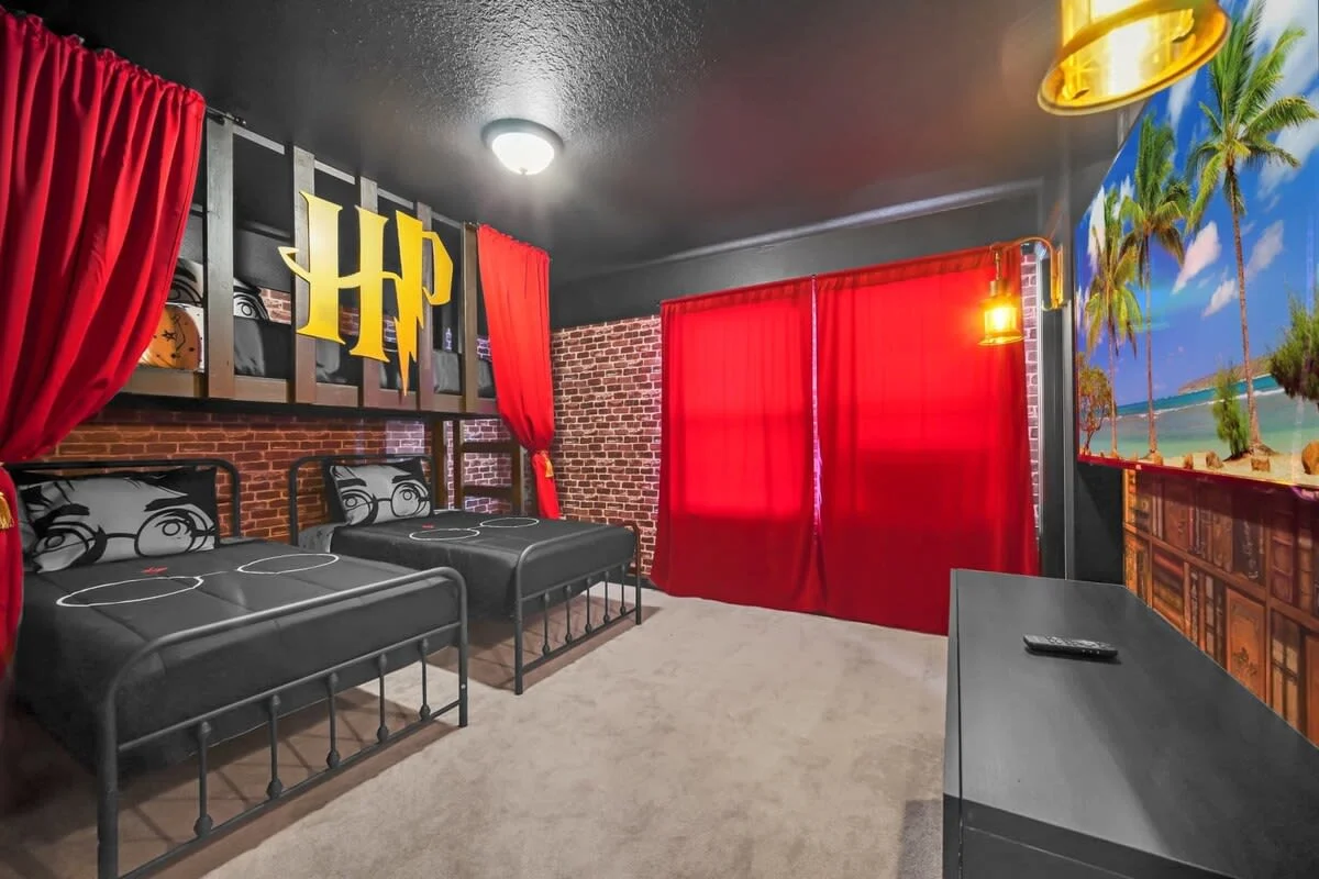 Home in Four Corners property photo 4