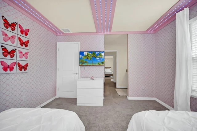 Bedroom 6 image 1