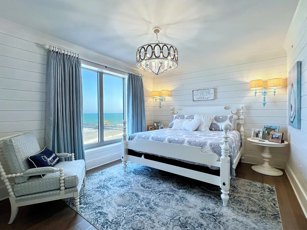 Coastal Oceanfront Shiplap North Myrtle Beach property photo 2