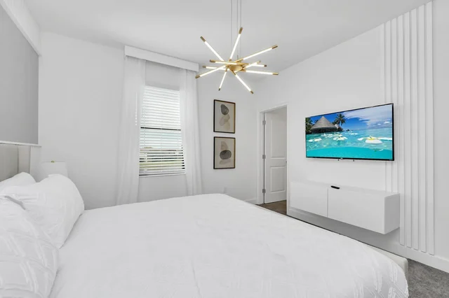 Bedroom 2 image 1