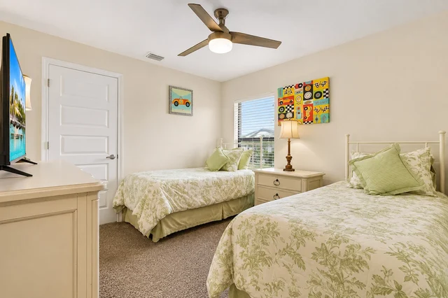 Bedroom image 1
