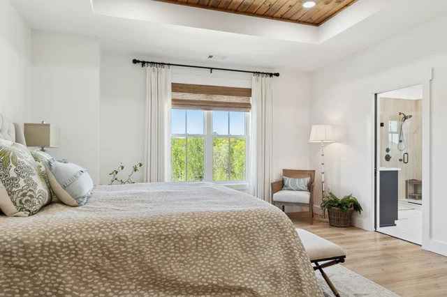 Bedroom 1 image 1