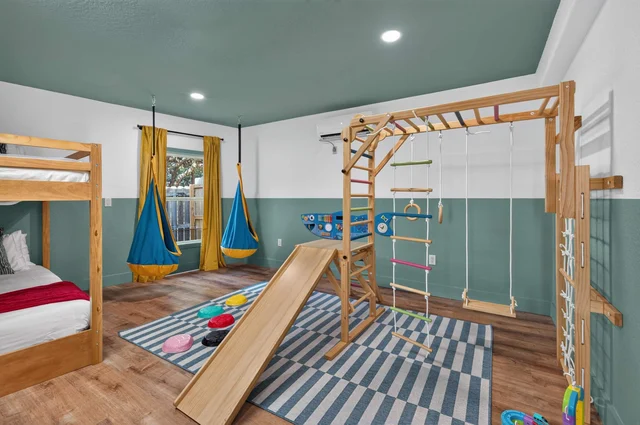 Bedroom image 1