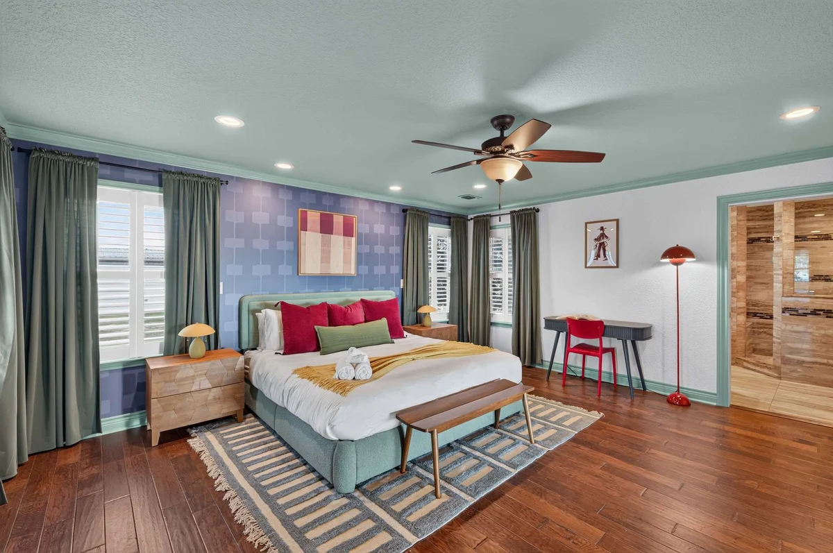 Bedroom image 1