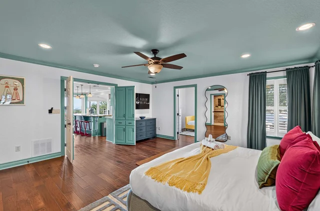Bedroom image 1