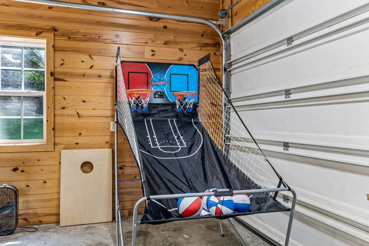 Cabin in the Woods, Hot Tub + Game Room property photo 3