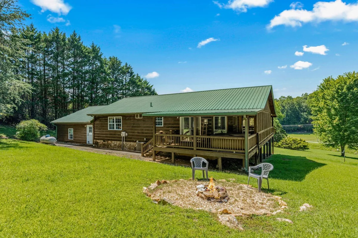 Cabin in the Woods, Hot Tub + Game Room property photo 5