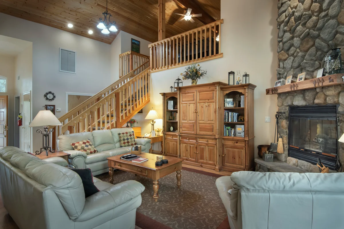 (2A) The Terry Cabin property photo 5