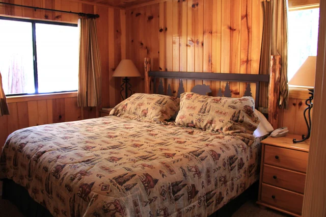 Bedroom 1 image 1