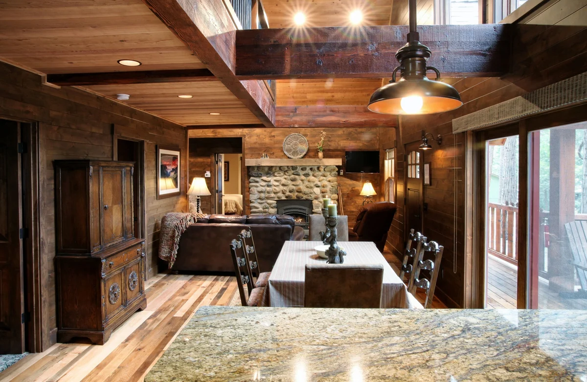 (9) Boot's Haven property photo 5