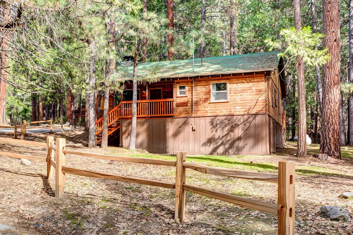 (74) Our Yosemite Getaway property photo 4