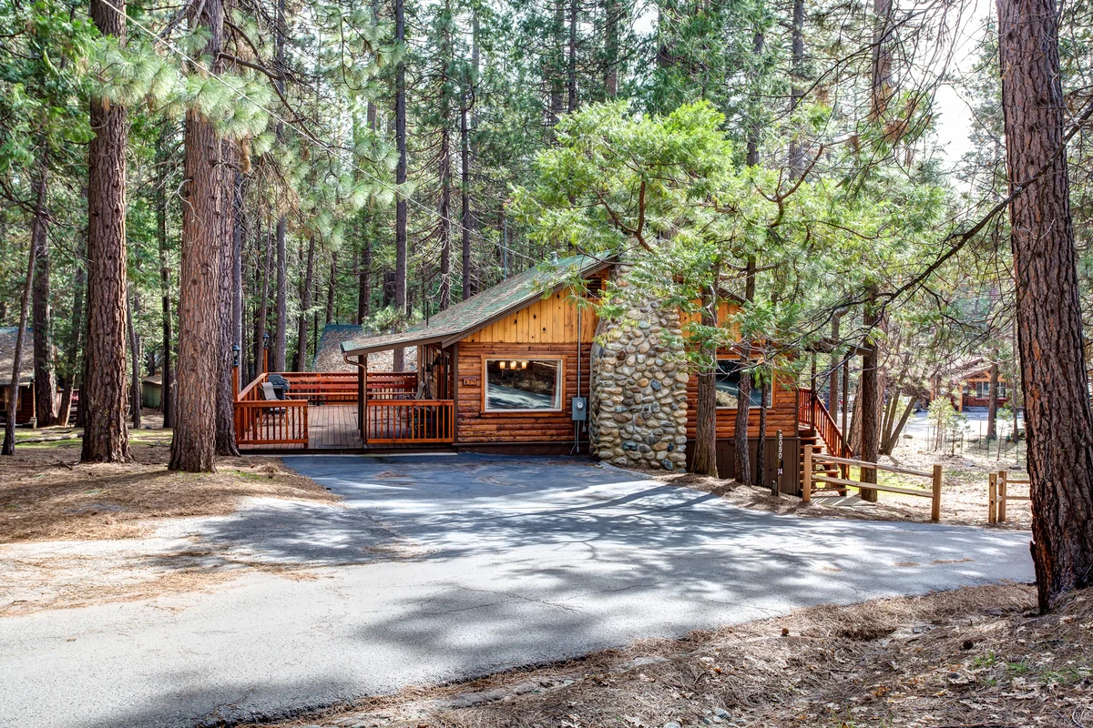 (74) Our Yosemite Getaway property photo 2