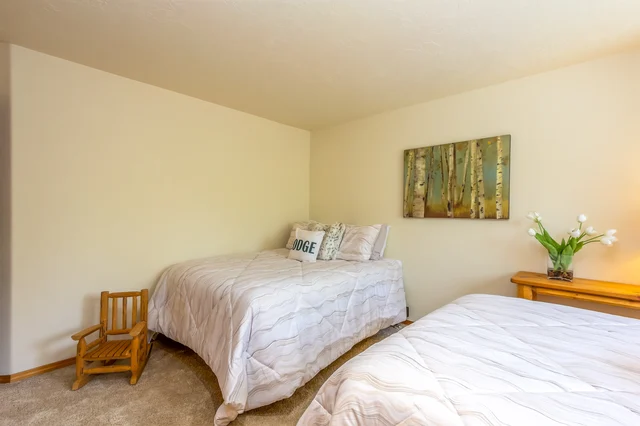 Bedroom 1 image 1